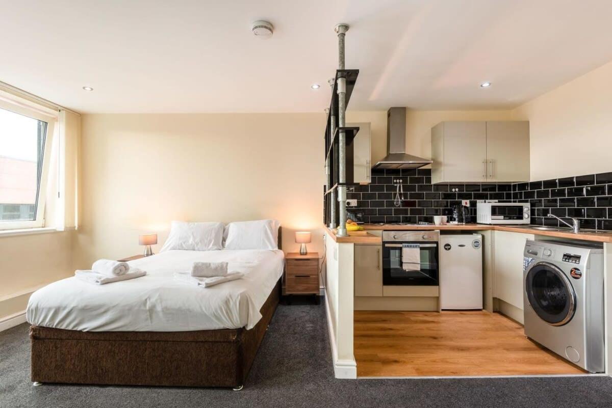 Апартаменты Modern & Bright Budget Studio In Central Донкастер Экстерьер фото